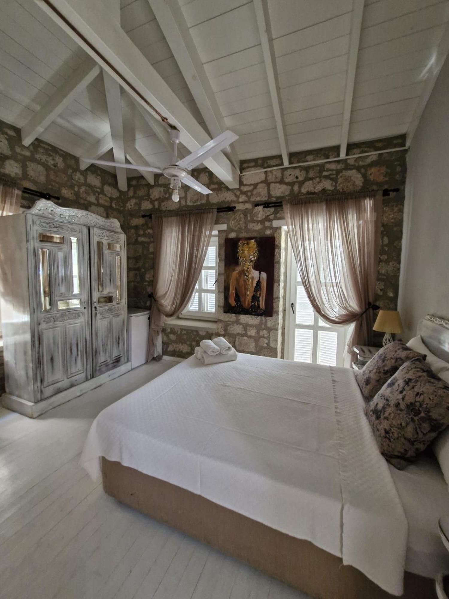Simira Hotel Алачати Экстерьер фото